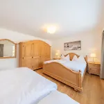 New Engadine Alpine - Pool & Sauna Daire