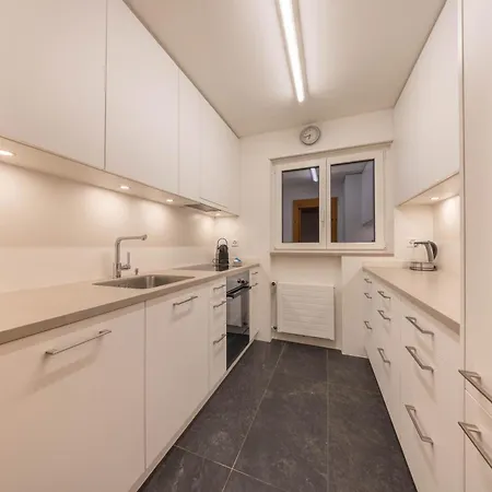 New Engadine Alpine - Pool & Sauna *