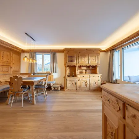 Apartamento New Engadine Alpine - Pool & Sauna St Moritz