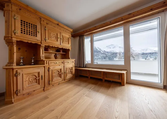 New Engadine Alpine - Pool & Sauna